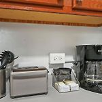 Warm & Inviting 2Br Apartment - Fullerton 1B