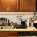 Stylish Cozy 2Br Apt Near Train Station Groceries