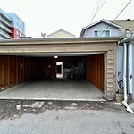 Designer Themed 4 Bedroom In Best Location With Patio And Fireplace