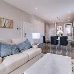 Stunning Condo #2 - Downtown River North
