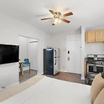 Trendy Studio Apartment In Chicago - Kenwood 103 & 303 Rep