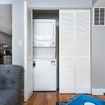 The Bright Retreat In Andersonville