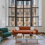 Experience Downtown Chicago At Millennium - Luxury Apartments In The Loop