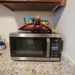 Chateau De Woodlawn - Peaceful 3 Bedroom Apartment.