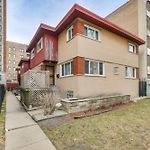 Stylish Chicago Retreat: Walk To Loyola University