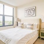 Landing Modern Apartment With Amazing Amenities