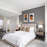 Landing Modern Apartment With Amazing Amenities
