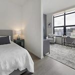 Landing Modern Apartment With Amazing Amenities