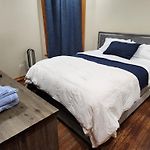 Relaxing Entire Roseland Neighborhood Apartment Unit