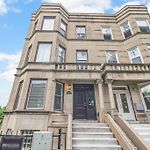 The Brown House - A Luxurious Uchicago Campus Stay