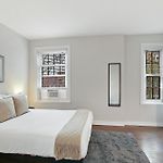 1Br Tranquil Hyde Park Apartment - Harper 202 & 402 Rep