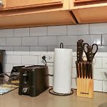 1Br Tranquil Hyde Park Apartment - Harper 202 & 402 Rep