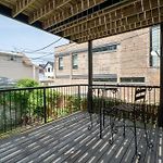 Roscoe Village Guesthouse