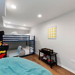 Chicago Treasure 4 Bed Getaway