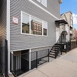 Chicago Treasure 4 Bed Getaway