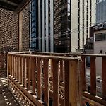 Historic And Unique Brownstone In Gold Coast - Downtown - 3