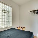 Welcome To West Town! 2 Bedrooms And Pet Friendly Apts