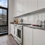 Avra Stylish Apartments Prime West Loop Location Near Union Park