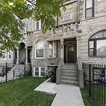 Romantic 3 Bed Home In The Heart Of The Park