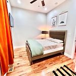Lux Apt In Bronzeville, Min From Downtown-Rsv Now!