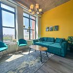 Convenient 2Br Suite In Prime Location With Gym Access & Optional Parking Near Mccormick Place And Soldier Field
