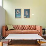 Gym Garage Parking Balcony Sleeps 6
