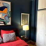Private Room With Shared Bathrooms