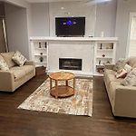 Charming 5 Bedrooms 2 Bathrooms