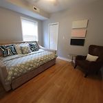 Beautiful Big 3 Bedroom Quiet Apt Near Downtown