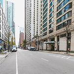 Streeterville Studio W Gym Pool Nr Navy Pier Chi-450