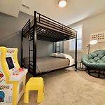 Charming Chicago Apt