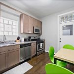 Cozy Woodlawn Retreat 2