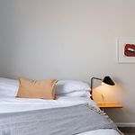 Sunlit Apartment In Lively Wicker-Bucktown