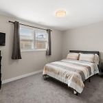 3 Level Apt 10 Min To The Beach, Near Downtown