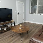 Pristine 3Bdr 2Ba Condo Uchicago