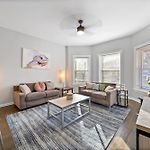 Cozy Woodlawn Retreat 2