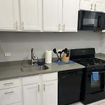 South Loop 2 Bedroom Apt