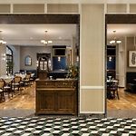 The Talbott, Autograph Collection
