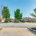 14 Mi To Dtwn Chicago: Studio In Ashburn!
