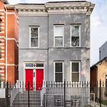 Cozy 2 Bedroom 1 Ba Flat Just 10 Mins From Downtown