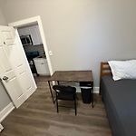 Beautiful Home Near Downtwon - Free Parking!