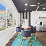Wrigleyville Gem With Hidden Bar & Vintage Charm
