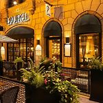 The Talbott, Autograph Collection