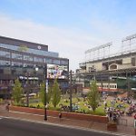 Prime Wrigley Spot Workspace