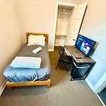 Best Place To Stay - Close To Downtown! - Free Parking!