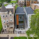 Spacious 3Bdr Luxury Penthouse