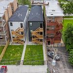 Spacious 3Bdr Luxury Penthouse