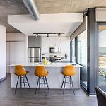Bright & Modern 2Br Perfect City Escape