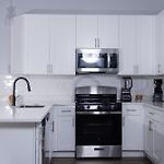 Shared, Spacious Condo Near Uchicago And Obama Center