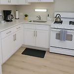 Cozy 2Br Apt Near Parks & Shops - Kimball A2